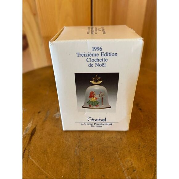 Goebel 1996 13th edition annual Christmas bell ornament (0106) - Picture 3 of 12